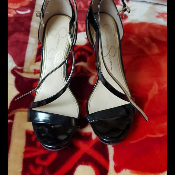 Jessica Simpson - Picture 1 of 2